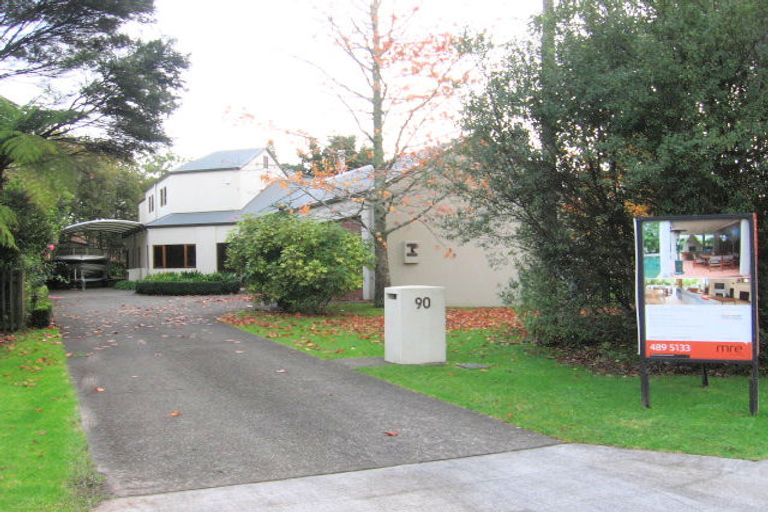 Photo of property in 90 Roland Road, Greenhithe, Auckland, 0632