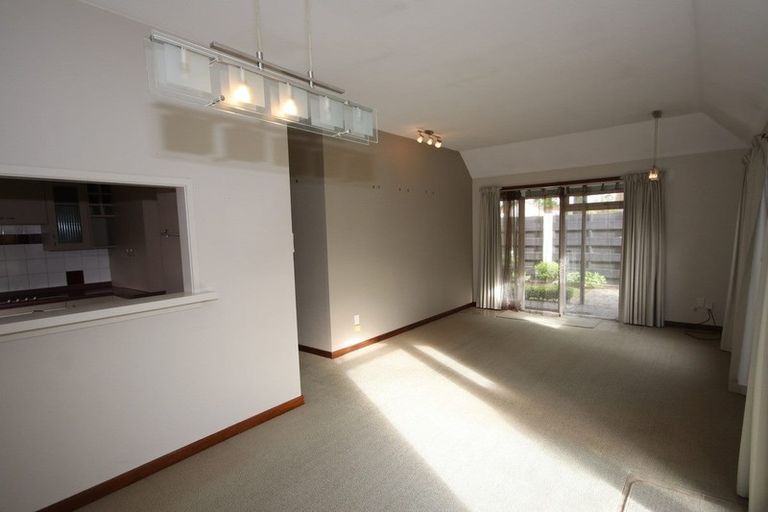 Photo of property in 32 Oak Grove, Ashburton, 7700