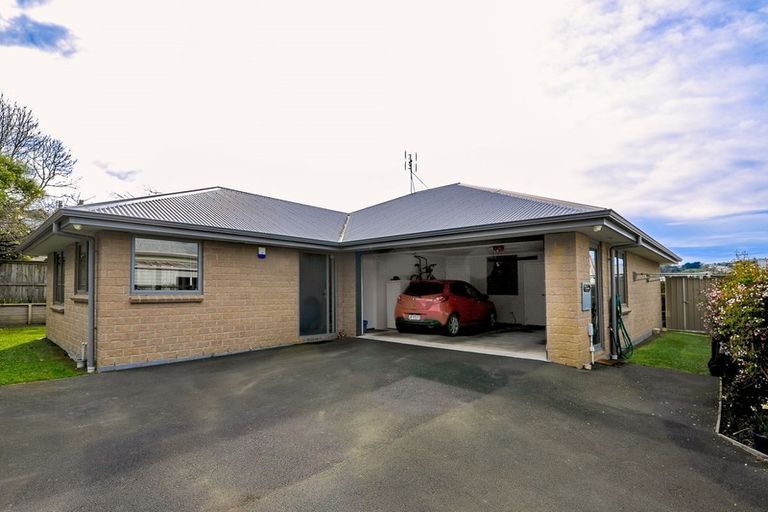 Photo of property in 77 Musselburgh Rise, Musselburgh, Dunedin, 9013