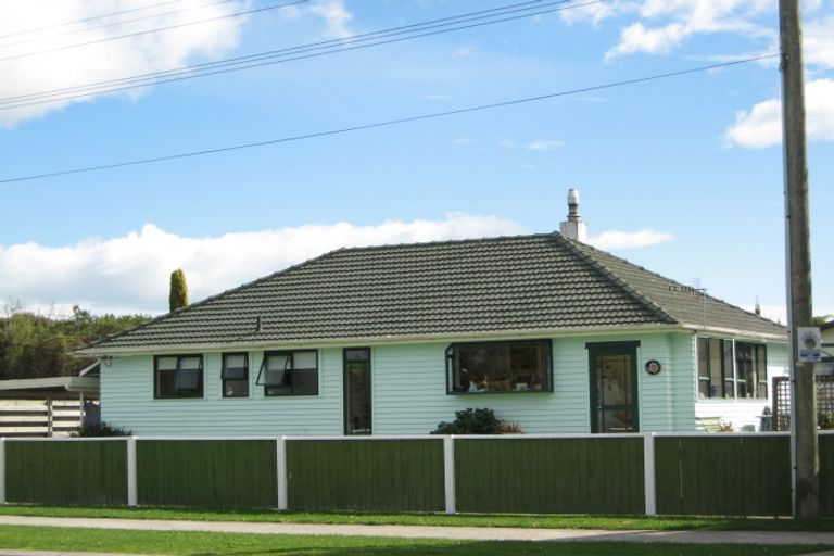 Photo of property in 37 Ferry Road, Clive, 4102