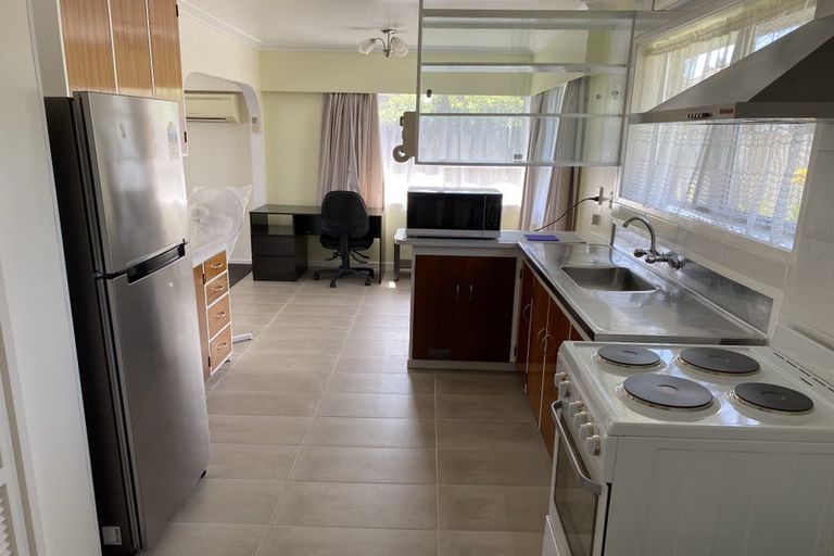 Photo of property in 10b Page Place, Hamilton East, Hamilton, 3216