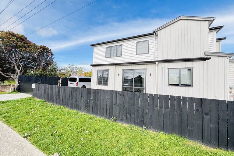 Photo of property in 69 Clevedon Road, Papakura, 2110