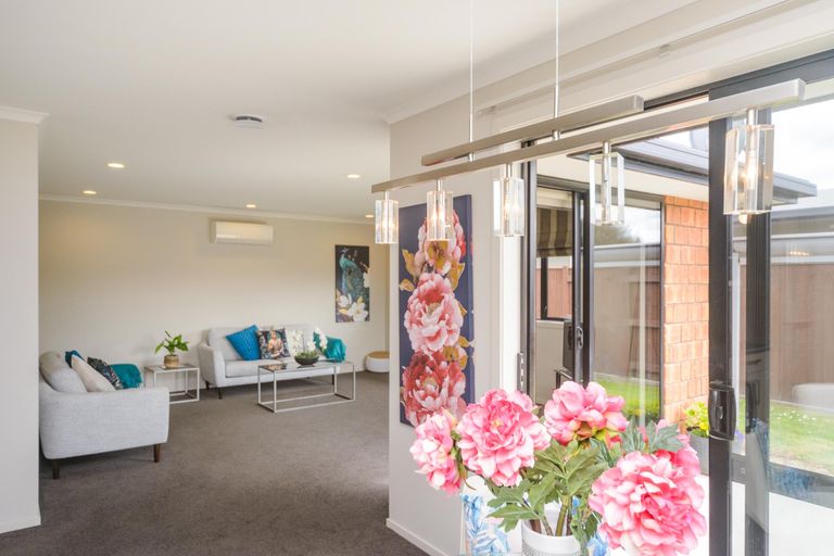 Photo of property in 2 Pegasus Place, Kelvin Grove, Palmerston North, 4414