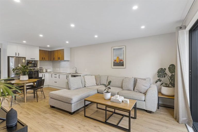 Photo of property in 65b Spinella Drive, Bayview, Auckland, 0629