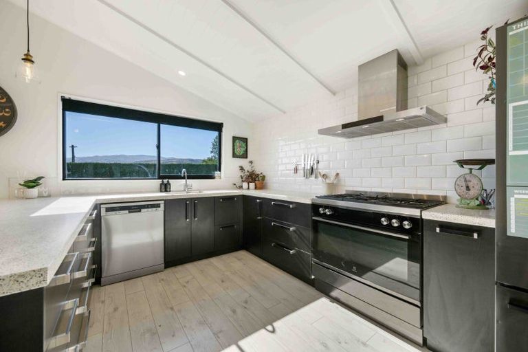 Photo of property in 1 Hall Road, Bannockburn, Cromwell, 9384