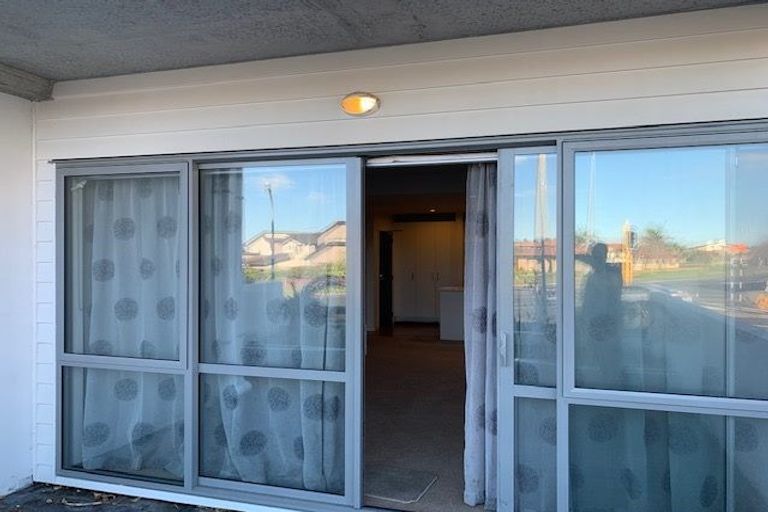 Photo of property in 87 Puhinui Road, Papatoetoe, Auckland, 2104