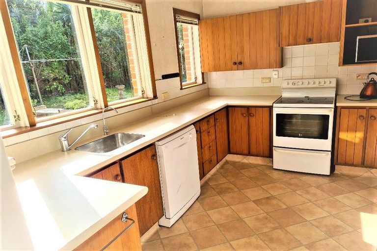 Photo of property in 211 Lake Road, Belmont, Auckland, 0622