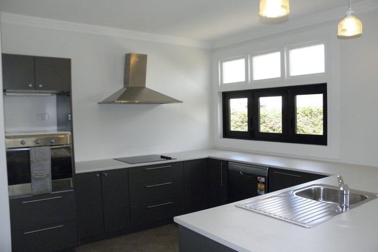 Photo of property in 27 Queen Street, Winton, 9720