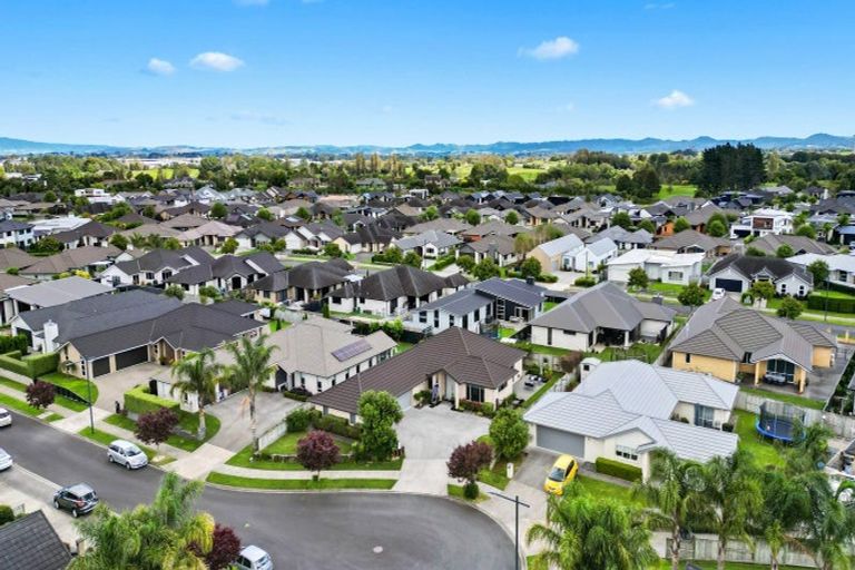 Photo of property in 15 Michael Terrence Place, Flagstaff, Hamilton, 3210