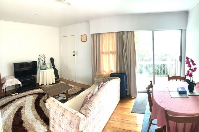 Photo of property in 22 Grande Vue Road, Hillpark, Auckland, 2102