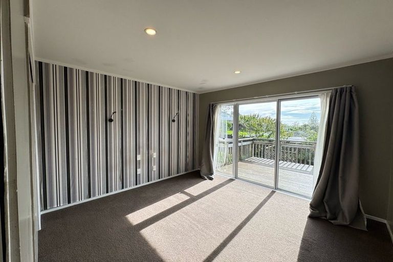 Photo of property in 86 Glamorgan Drive, Torbay, Auckland, 0630