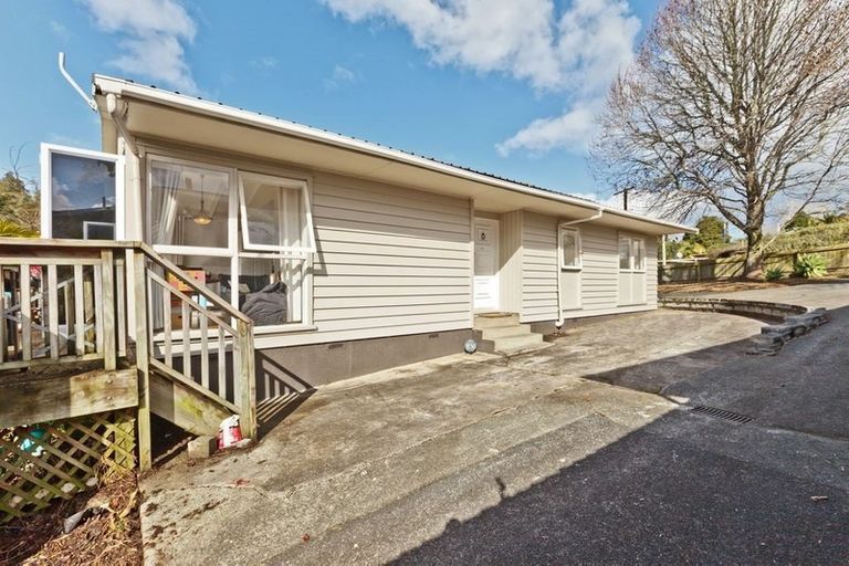 Photo of property in 74 Eskdale Road, Birkdale, Auckland, 0626