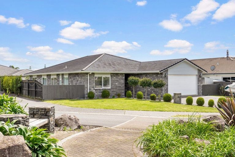 Photo of property in 18 Excelsa Place, Papamoa Beach, Papamoa, 3118