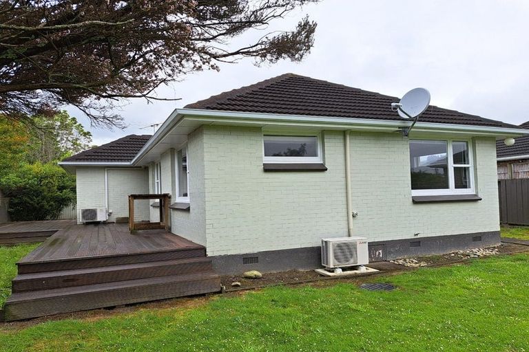 Photo of property in 51 Kashmir Avenue, Clouston Park, Upper Hutt, 5018