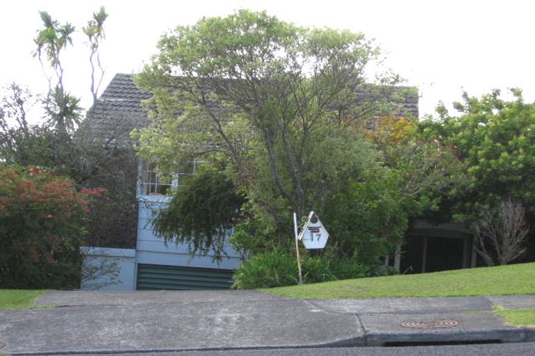 Photo of property in 17 Stapleford Crescent, Browns Bay, Auckland, 0630