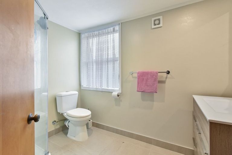 Photo of property in 1/20 Tomlinson Street, Hillpark, Auckland, 2102