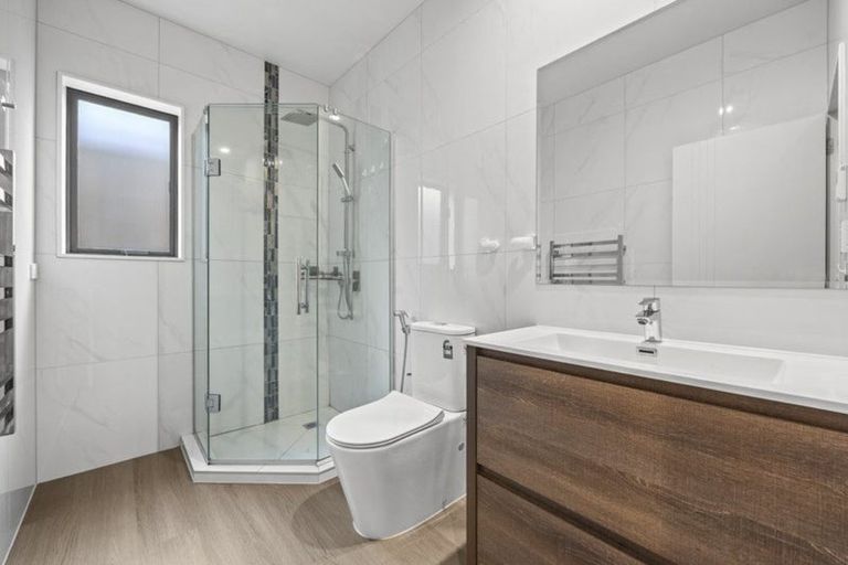 Photo of property in 16 Lime Hill Rise, Flat Bush, Auckland, 2019