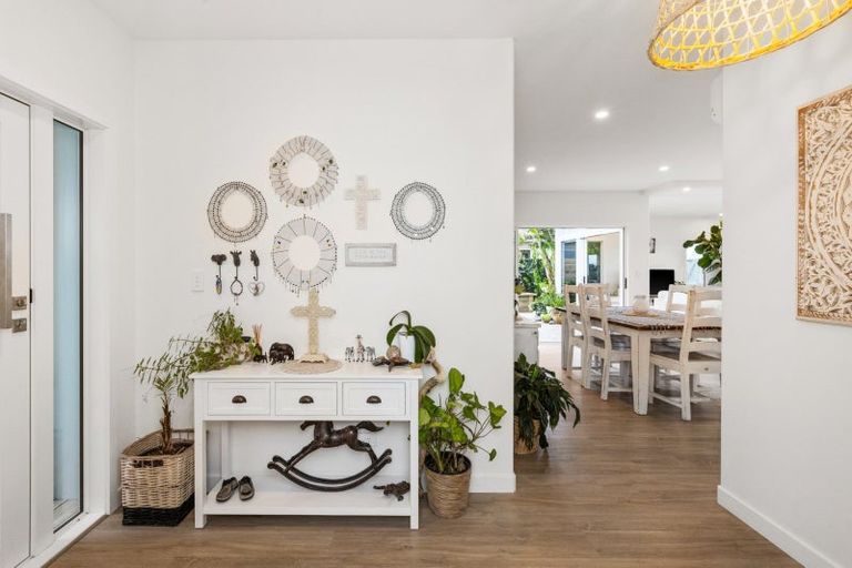 Photo of property in 32 Kaituna Place, Te Awa, Napier, 4110