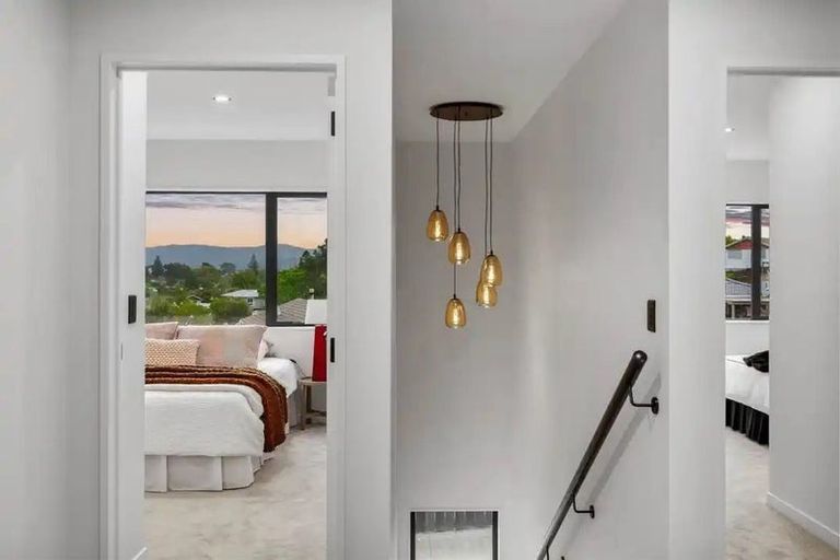 Photo of property in 56c Donovan Avenue, Massey, Auckland, 0614