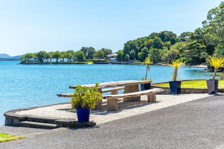 Photo of property in 42 Manganese Point Road, Tamaterau, Whangarei, 0174