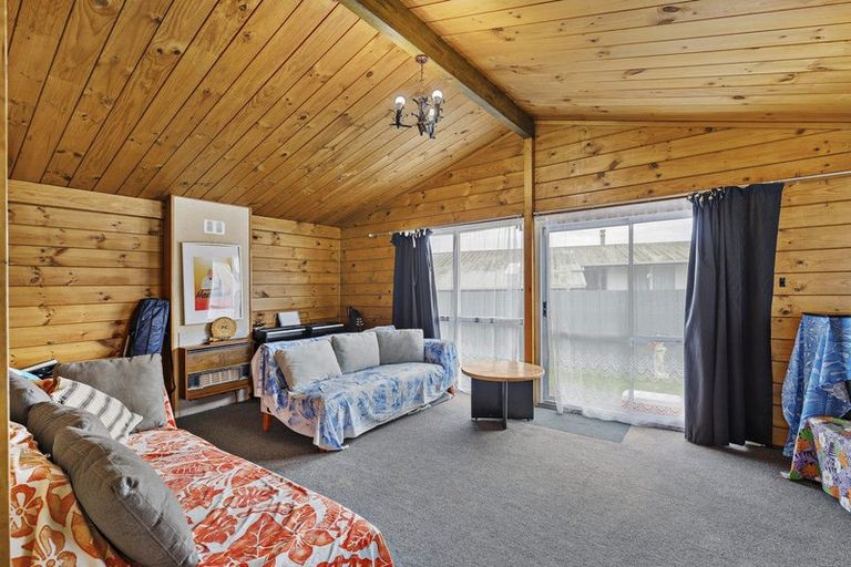 Photo of property in 56 Kaimanawa Street, Kelvin Grove, Palmerston North, 4414