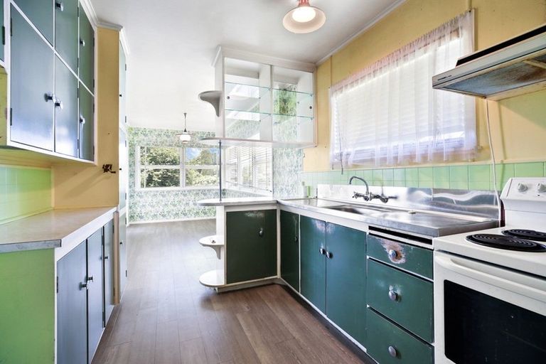 Photo of property in 2 Mears Road, St Andrews, Hamilton, 3200