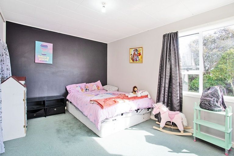 Photo of property in 38 Weka Street, Waikiwi, Invercargill, 9810