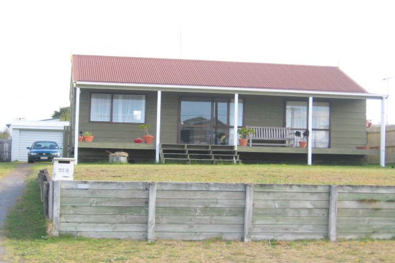 Photo of property in 319 Linton Crescent, Whangamata, 3620