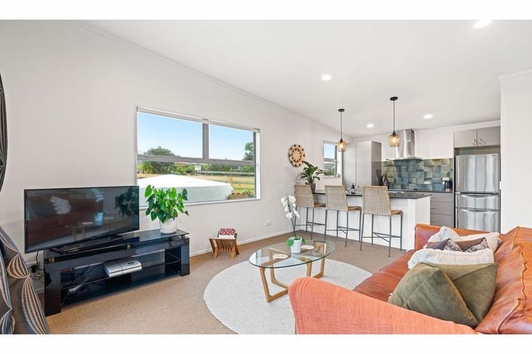 Photo of property in 2 Beachcomber Road, Mangawhai Heads, Mangawhai, 0505