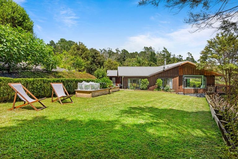 Photo of property in 20 Mccallum Drive, Sandspit, Warkworth, 0982