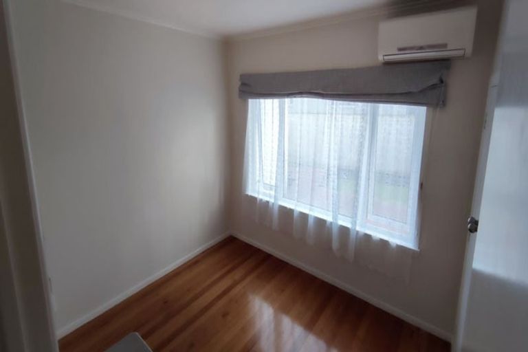 Photo of property in 9a Pukeroa Place, Papakura, 2110