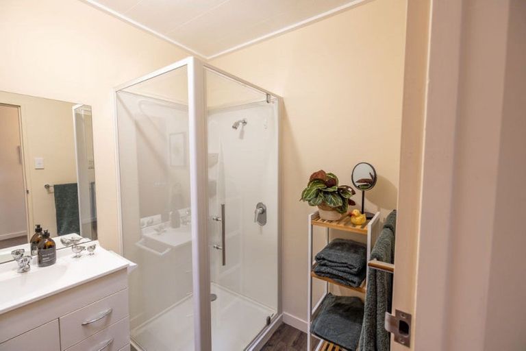 Photo of property in 7/24 Middle Road, Havelock North, 4130