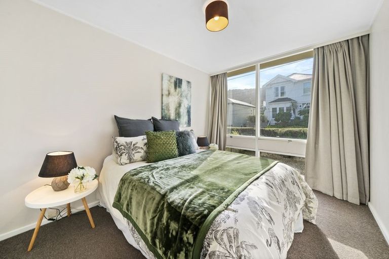 Photo of property in Embassy Court, 72 Brougham Street, Mount Victoria, Wellington, 6011