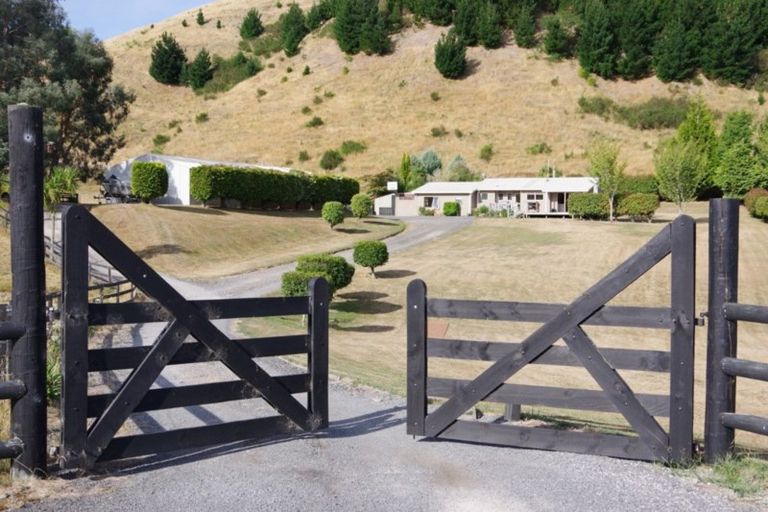 Photo of property in 1000 Mapara Road, Kinloch, Taupo, 3385