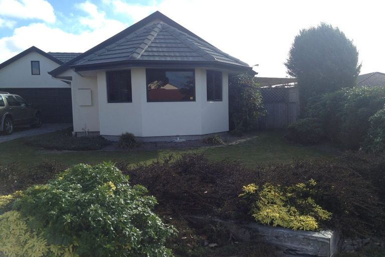 Photo of property in 19 Wisteria Place, Parklands, Christchurch, 8083