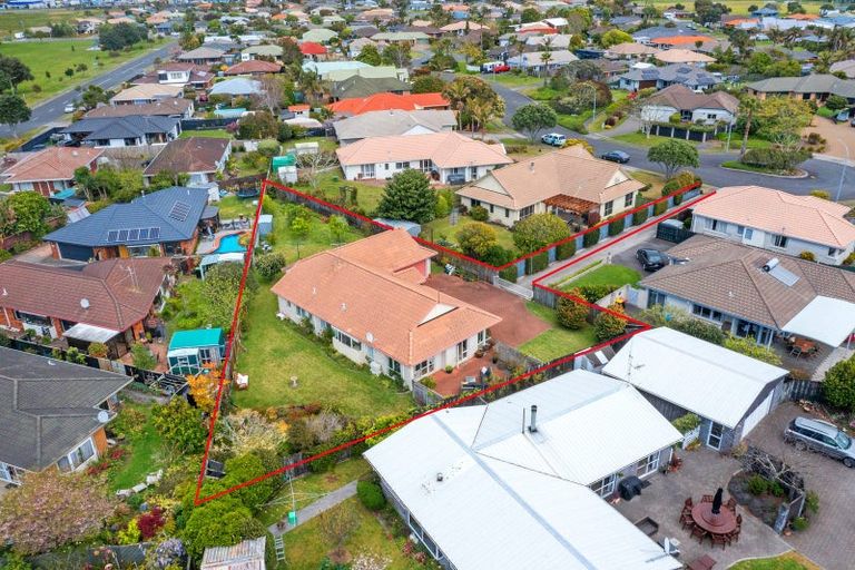 Photo of property in 18 Jasmine Place, Mount Maunganui, 3116