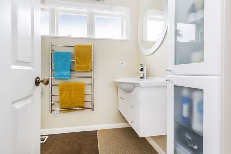 Photo of property in 68 Friend Street, Karori, Wellington, 6012