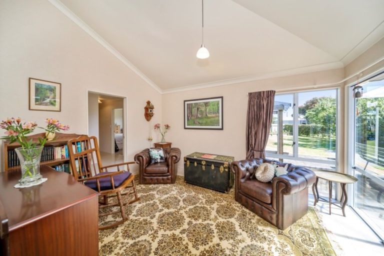 Photo of property in 357 High Street, Hawera, 4610