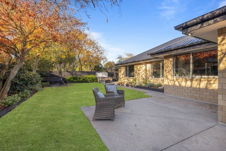 Photo of property in 33 Broadhaven Avenue, Parklands, Christchurch, 8083