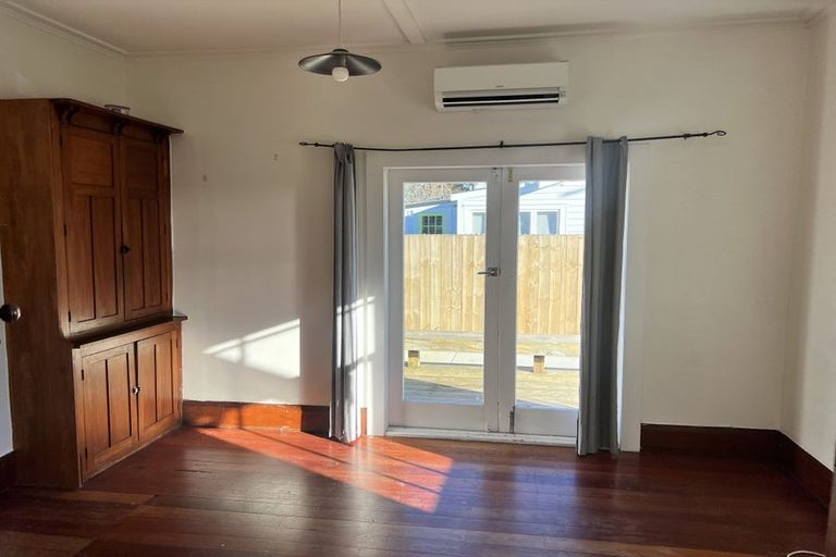 Photo of property in 5 Moa Crescent, Frankton, Hamilton, 3204