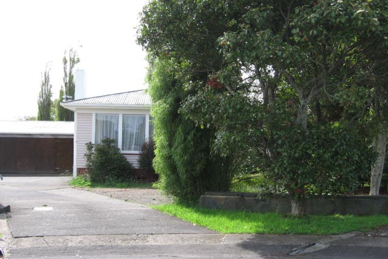 Photo of property in 11 Rowan Terrace, Te Atatu South, Auckland, 0610