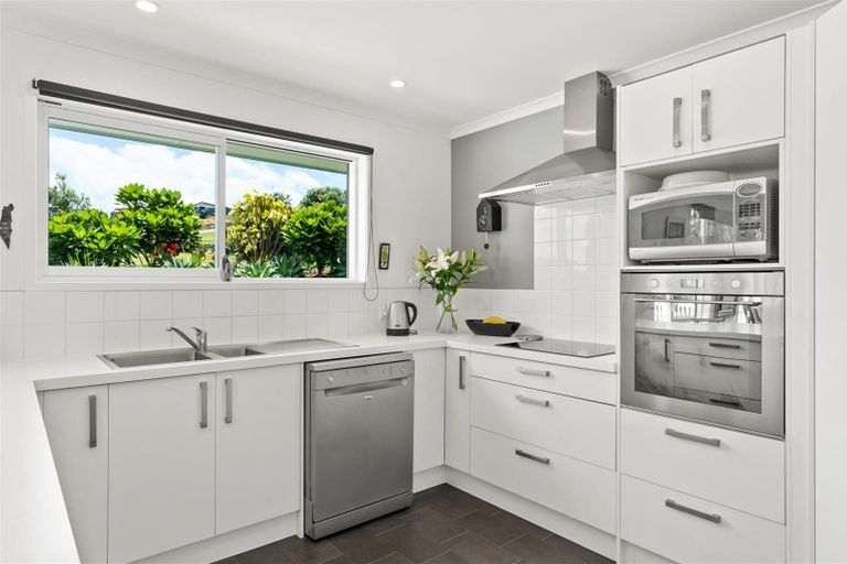 Photo of property in 30 Seascape Crescent, Waipu, 0582