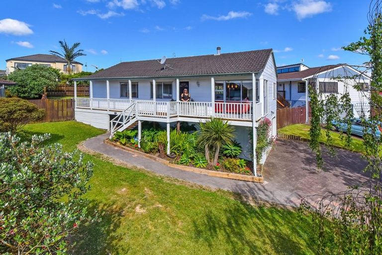 Photo of property in 155 Ransom Smyth Drive, Goodwood Heights, Auckland, 2105