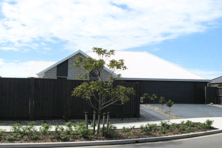 Photo of property in 35 Allison Crescent, Kaiapoi, 7630