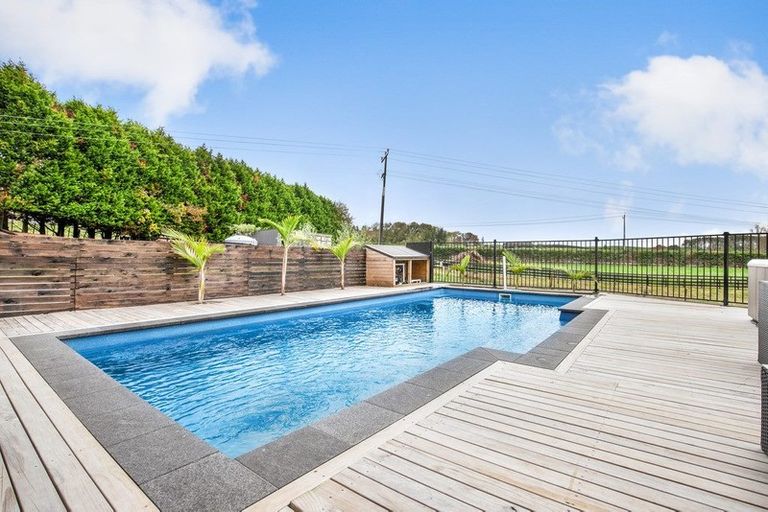 Photo of property in 317 Glenbrook Road, Kingseat, Pukekohe, 2679