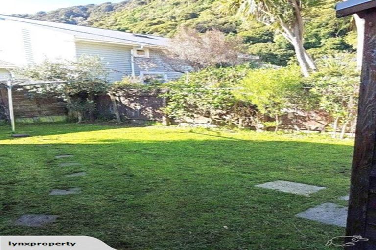 Photo of property in 379 Muritai Road, Eastbourne, Lower Hutt, 5013