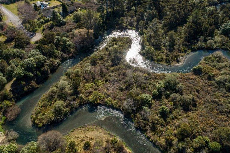 Photo of property in 3 Mill Road, Waitahanui, Taupo, 3378