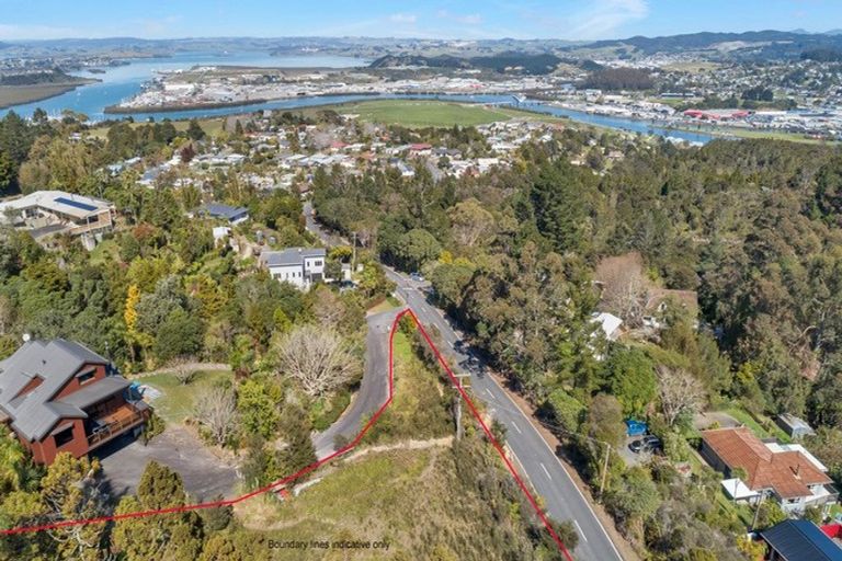 Photo of property in 118a Memorial Drive, Parahaki, Whangarei, 0112