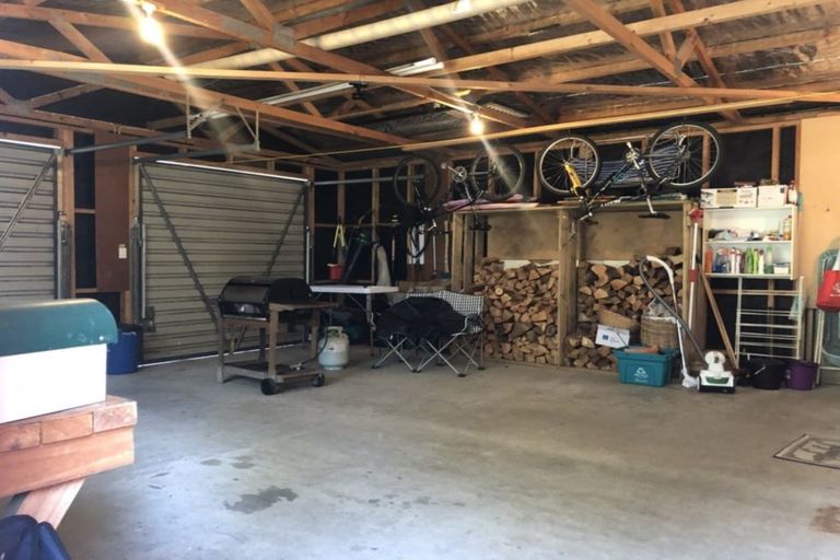 Photo of property in 16 Te Herekiekie Street, Turangi, 3334