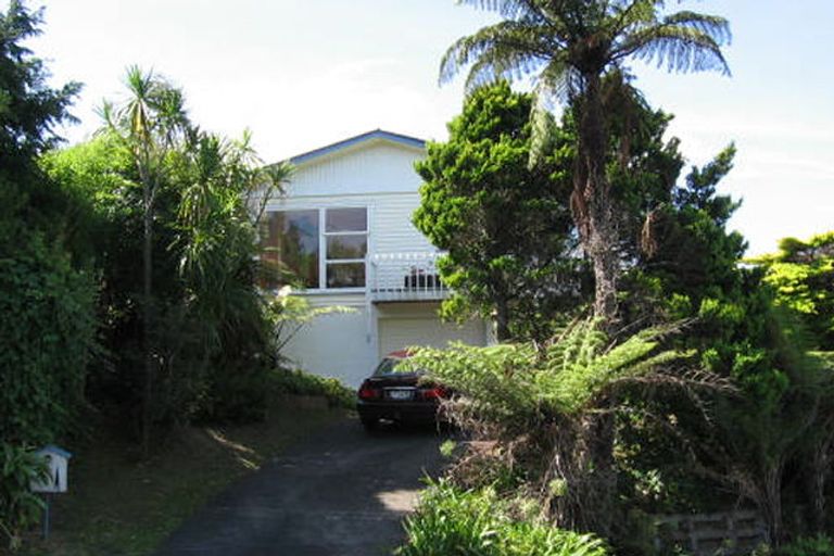 Photo of property in 6 Cypress Place, Sunnynook, Auckland, 0620